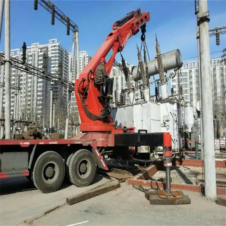 芙蓉矩形风管吊装